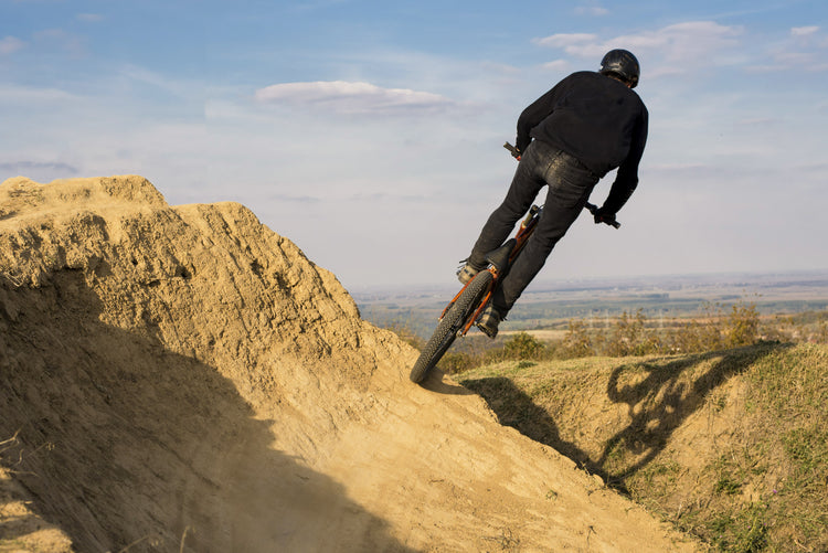 Comment Shaper une Piste de VTT : Guide Complet pour Créer la Piste de Vos Rêves